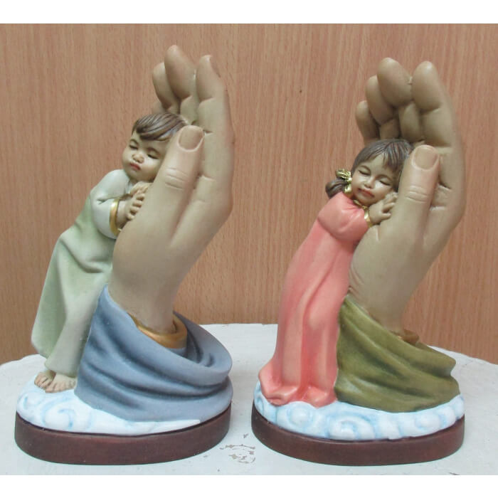 Hand of God boy, Hand of God boy Statue, Hand of God 